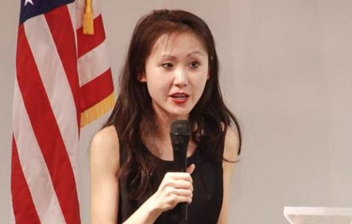 90后華裔女沖擊美國最年輕國會(huì)議員生于中國