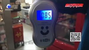 記者調(diào)查：袋裝大米短斤少兩是普遍現(xiàn)象嗎？