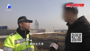 酣睡應(yīng)急車(chē)道 安全拋諸腦后