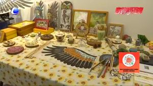 “瞧，阿綠”風(fēng)箏藝術(shù)展 傳統(tǒng)與當(dāng)代的碰撞